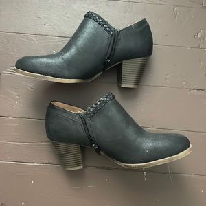 Life Stride Booties NWOT